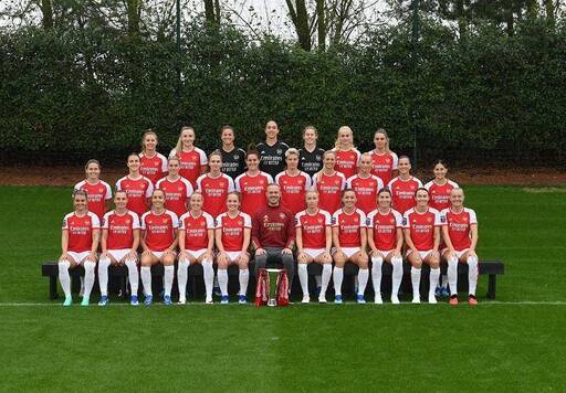 Arsenal Women giocano solo le bianche!