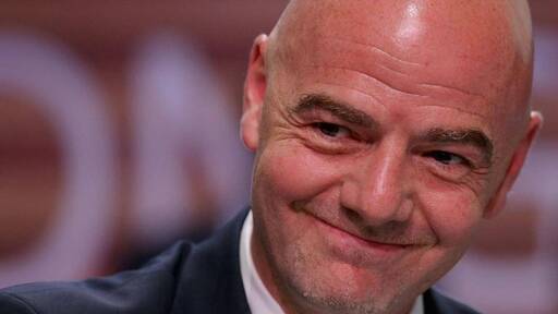 Presidente Fifa Infantino: investire nel calcio femminile!